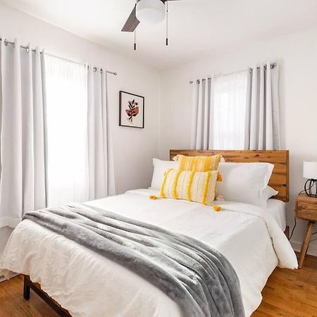 House With Great Beds, Full Kitchen, Fenced Yard Villa Albuquerque Exterior photo