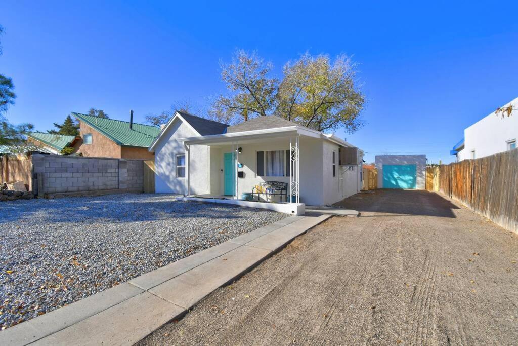 House With Great Beds, Full Kitchen, Fenced Yard Villa Albuquerque Exterior photo