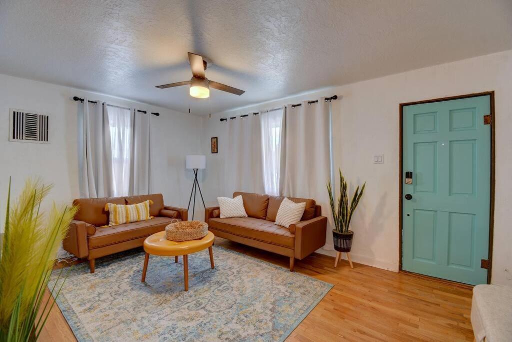 House With Great Beds, Full Kitchen, Fenced Yard Villa Albuquerque Exterior photo